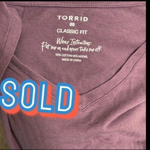 Torrid, super soft, Plum V-neck